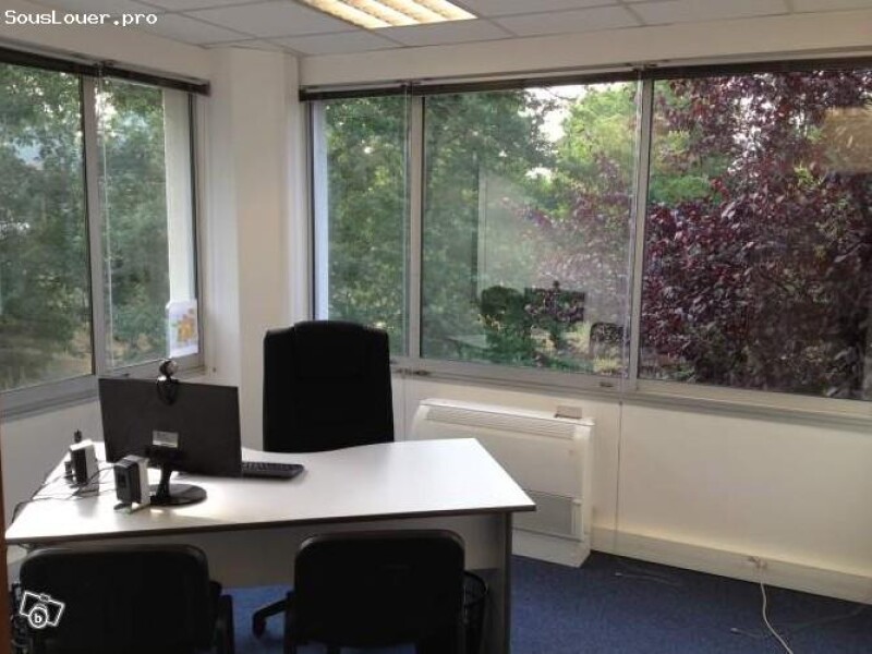Bureaux - 5 à 12 m² - Zone Bordeaux aéroport - au mois ou à la journée