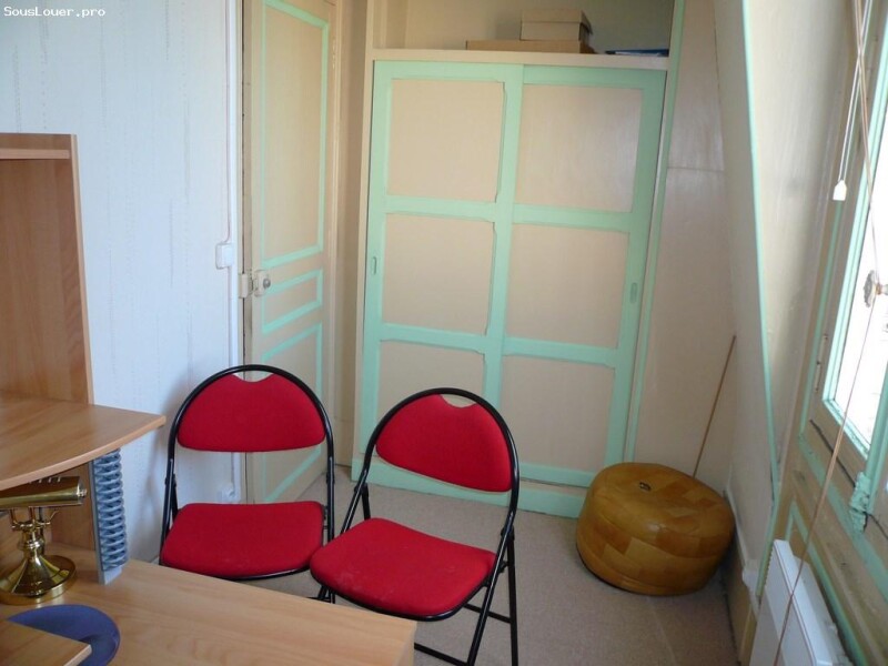 PETIT BUREAU INDEPENDANT